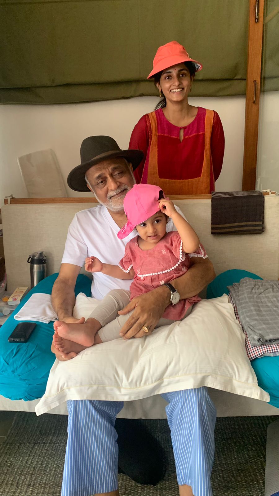 Daaji & Laya with Cap