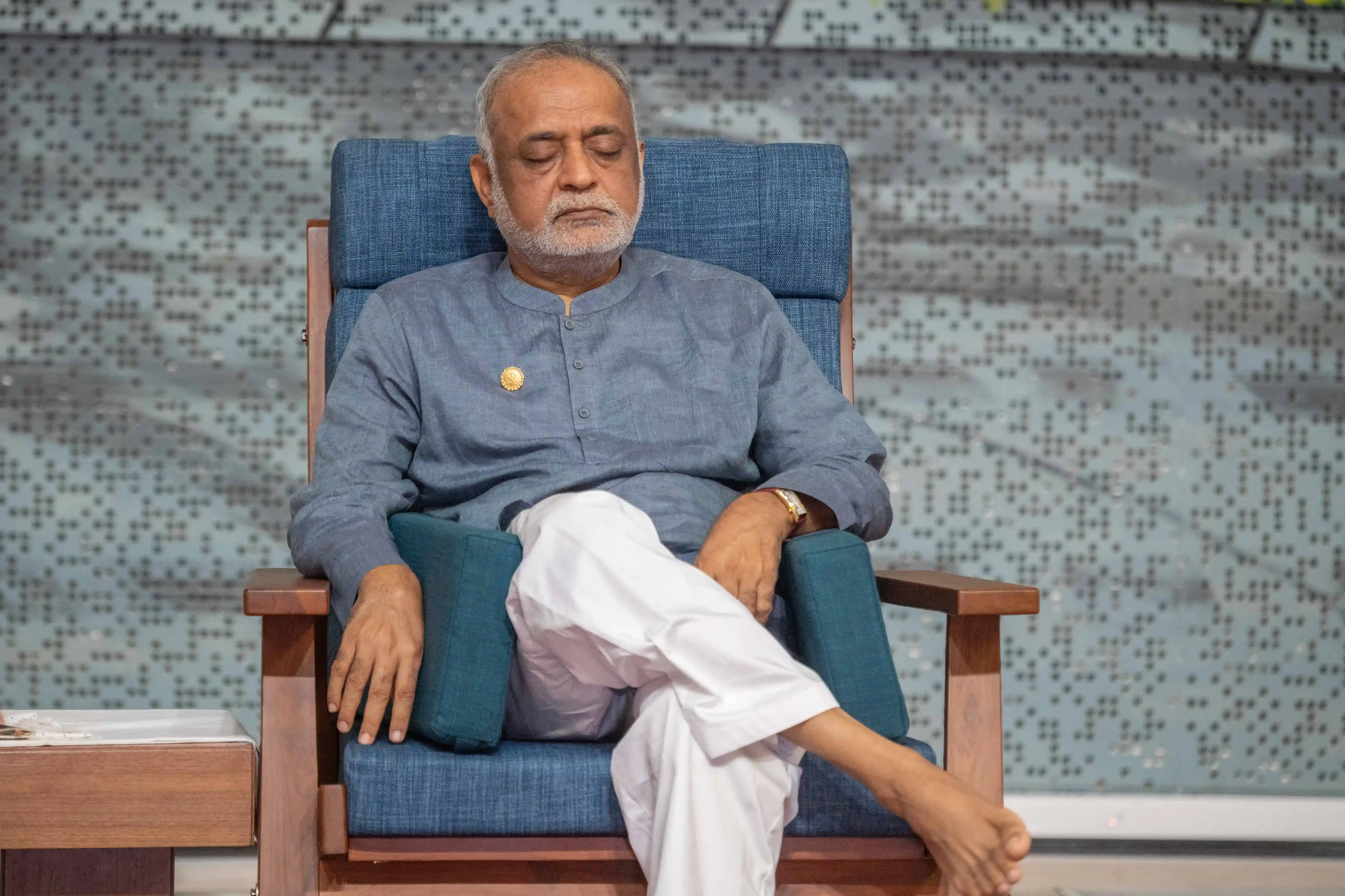 Daaji-evening-meditation-1