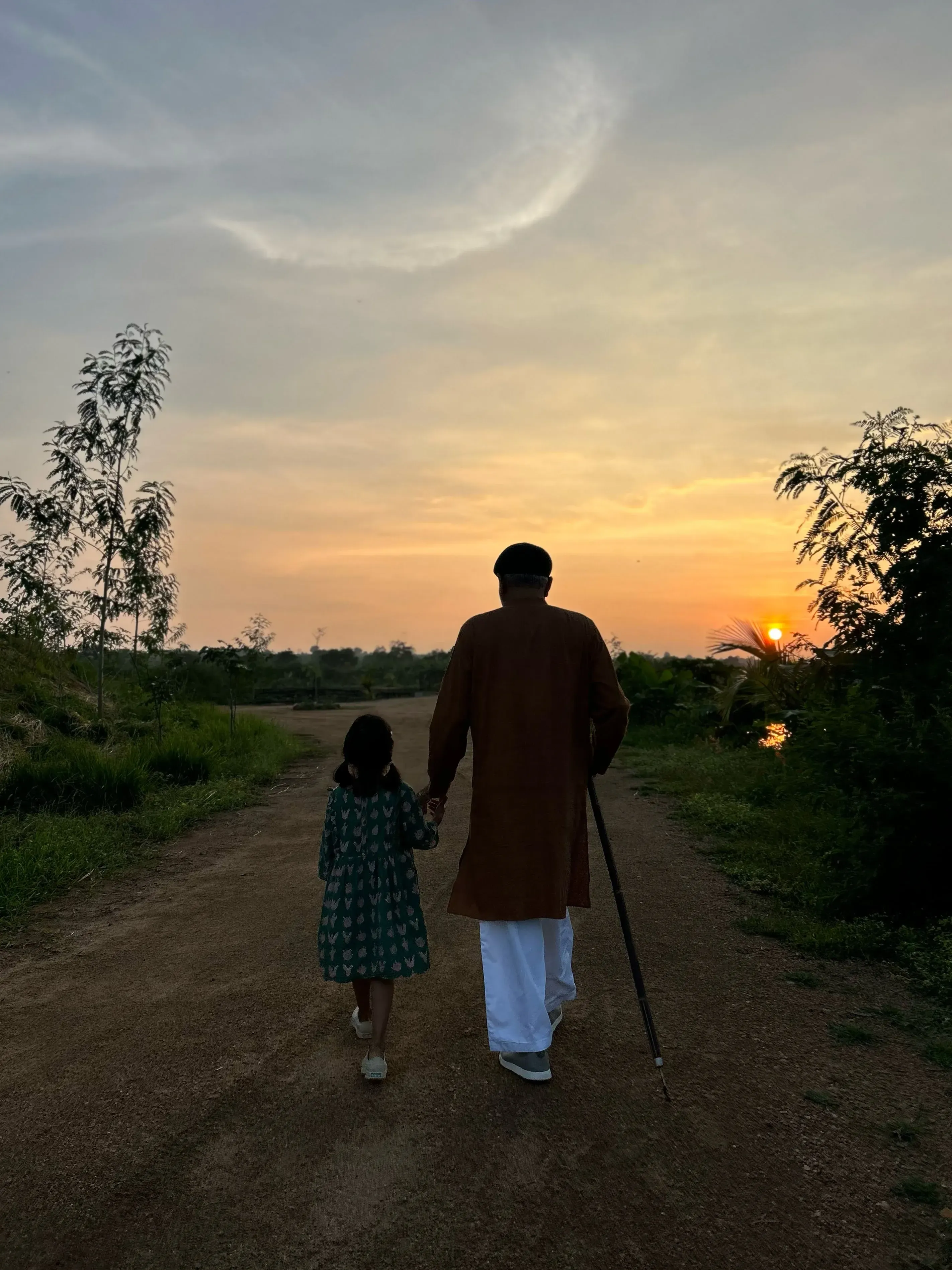 Daaji-with-devaki