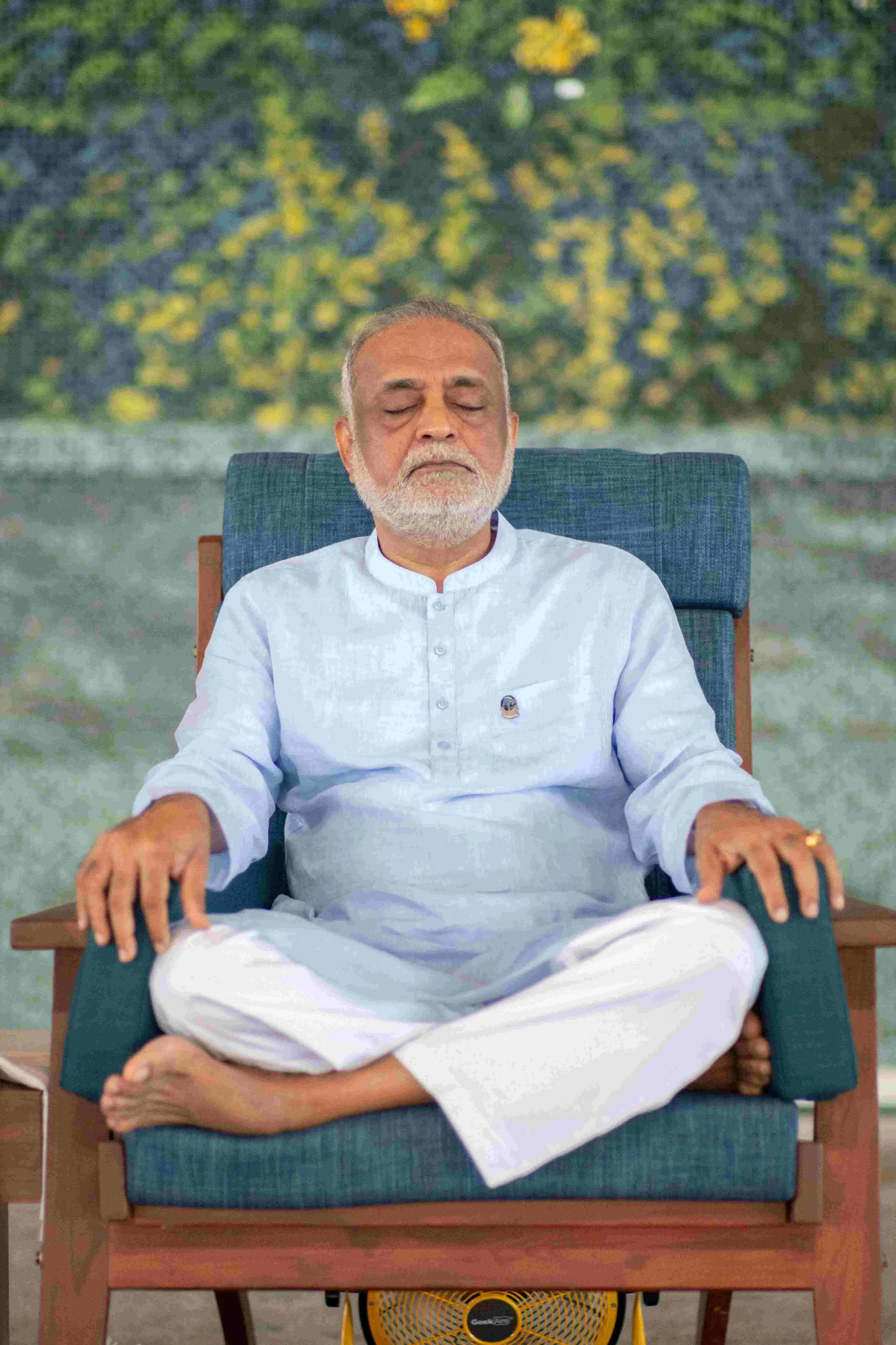 daaji-meditating-2
