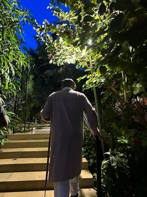 daaji-walk